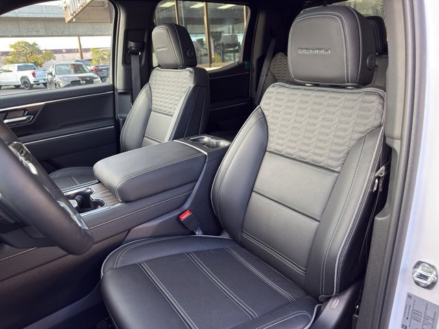 2025 GMC Sierra EV e4WD Crew Cab Max Range Denali