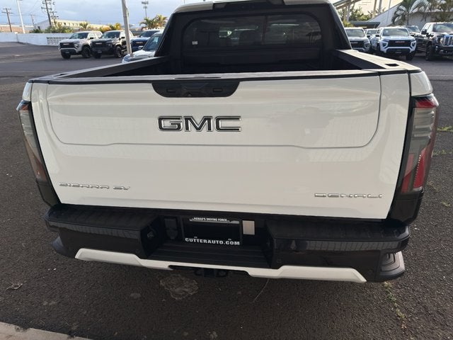 2025 GMC Sierra EV e4WD Crew Cab Max Range Denali
