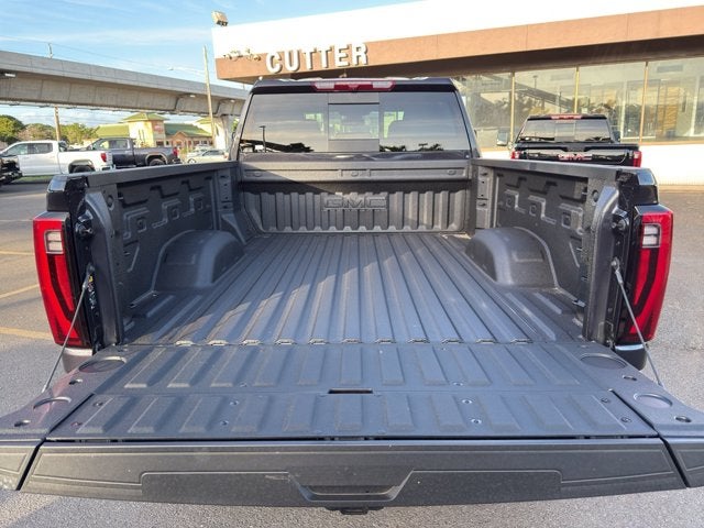 2026 GMC Sierra 2500HD 4WD Crew Cab 159" Denali