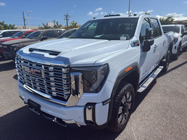 2026 GMC Sierra 2500HD 4WD Crew Cab 159" Denali