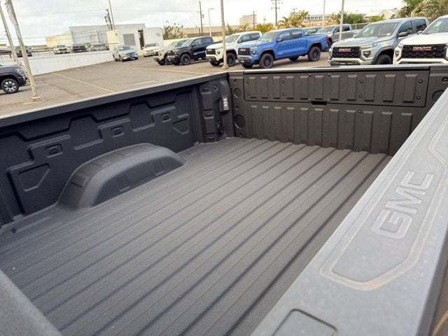 2026 GMC Sierra 2500HD 4WD Crew Cab 159" Denali