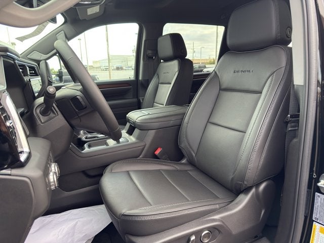 2026 GMC Sierra 2500HD 4WD Crew Cab 159" Denali