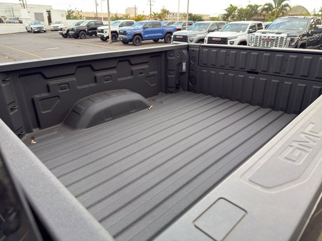 2026 GMC Sierra 2500HD 4WD Crew Cab 159" Denali