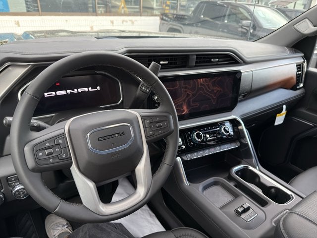 2026 GMC Sierra 2500HD 4WD Crew Cab 159" Denali