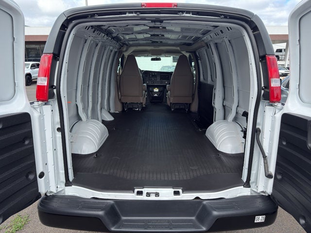 2026 GMC Savana Cargo Van RWD 2500 135"