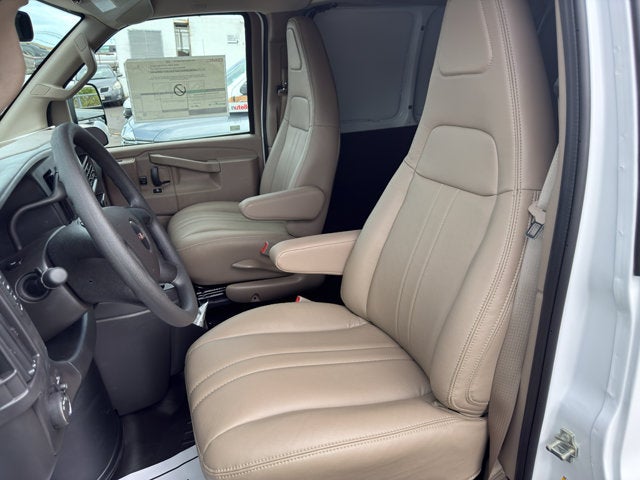 2026 GMC Savana Cargo Van RWD 2500 135"