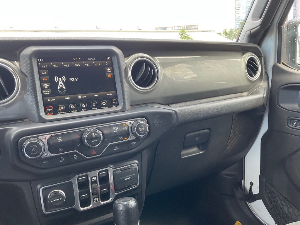2022 Jeep Wrangler Unlimited Sahara 4x4