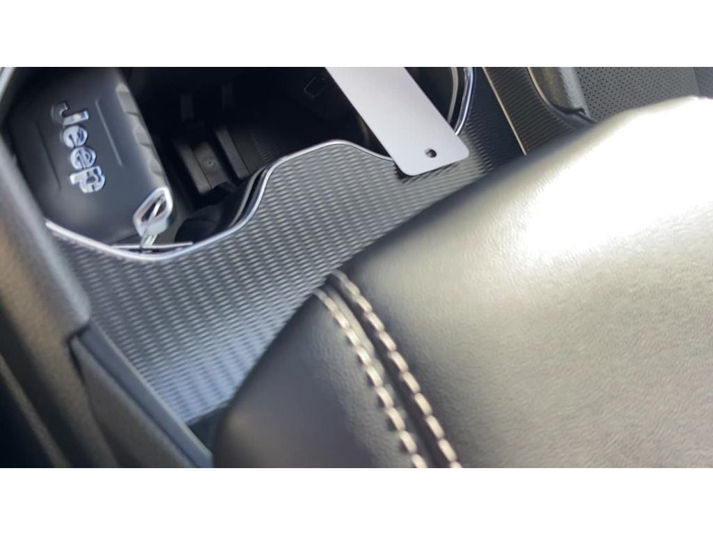 2026 Jeep Grand Cherokee GRAND CHEROKEE LAREDO ALTITUDE 4X2