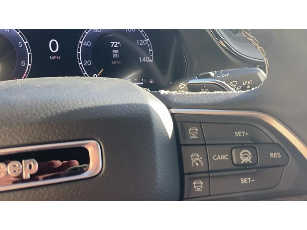 2026 Jeep Grand Cherokee GRAND CHEROKEE LAREDO ALTITUDE 4X2