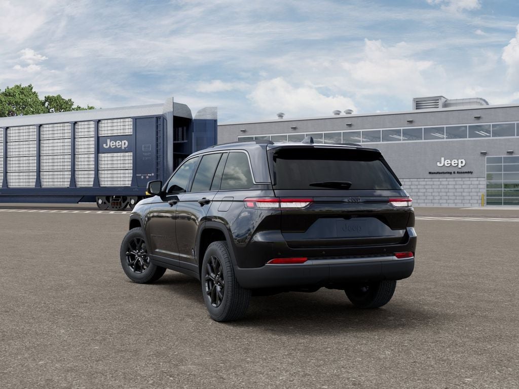 2026 Jeep Grand Cherokee GRAND CHEROKEE LAREDO ALTITUDE 4X2