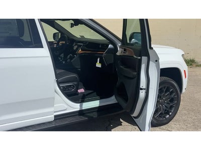 2025 Jeep Grand Cherokee GRAND CHEROKEE L SUMMIT RESERVE 4X4