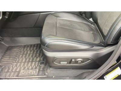 2025 Jeep Grand Cherokee 4xe Trailhawk