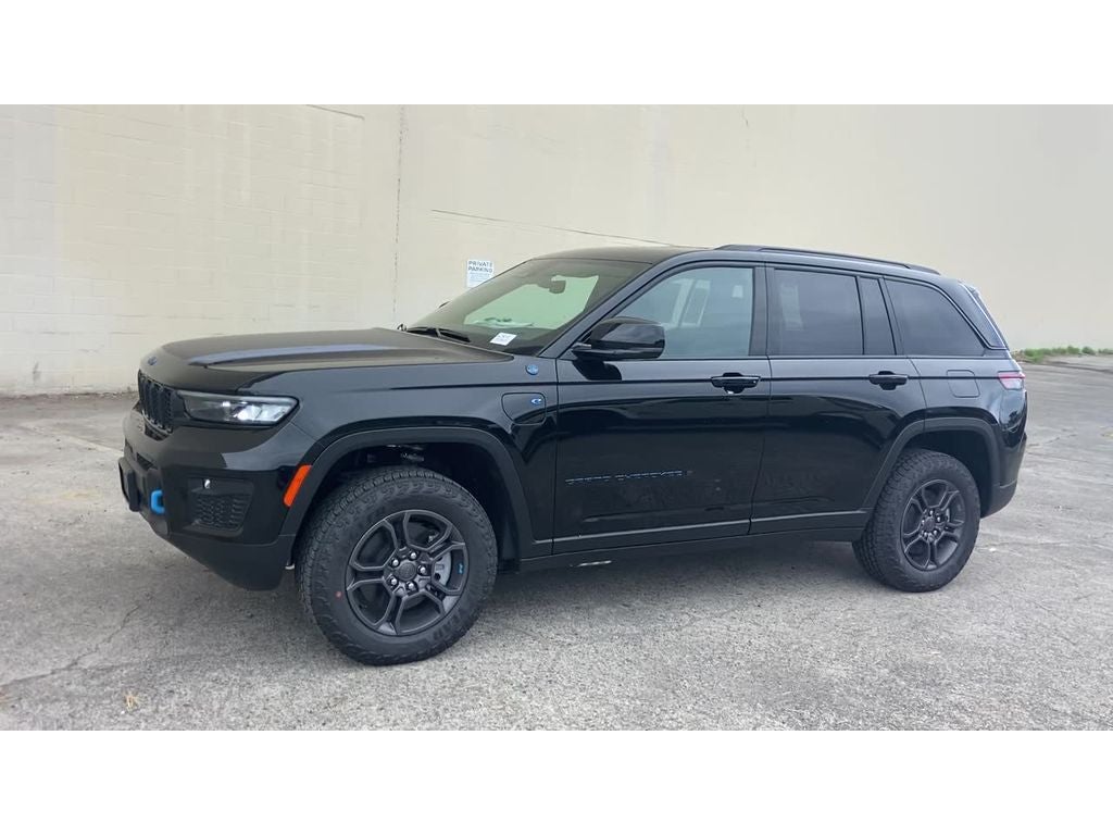 2025 Jeep Grand Cherokee 4xe Trailhawk