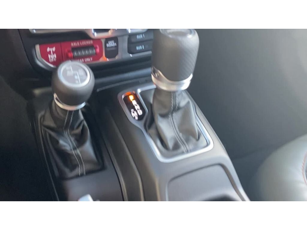 2026 Jeep Gladiator GLADIATOR MOJAVE X 4X4