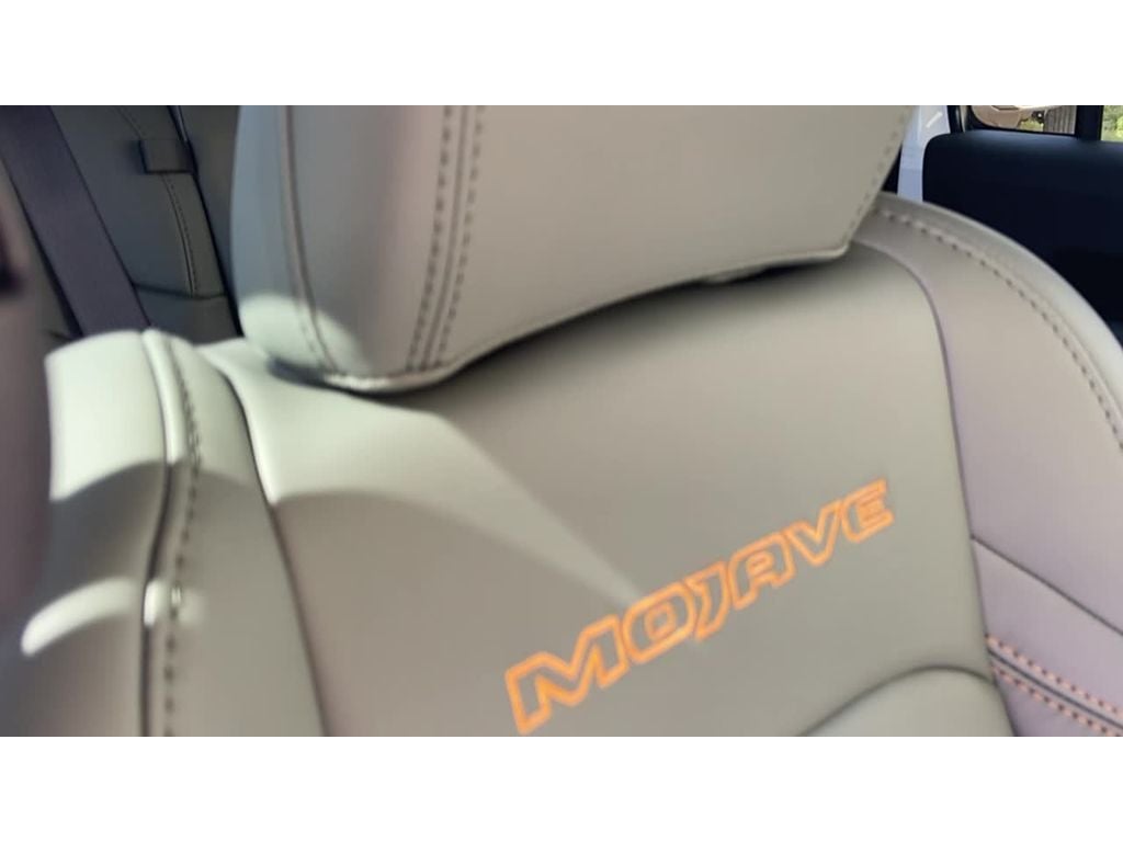 2026 Jeep Gladiator GLADIATOR MOJAVE X 4X4