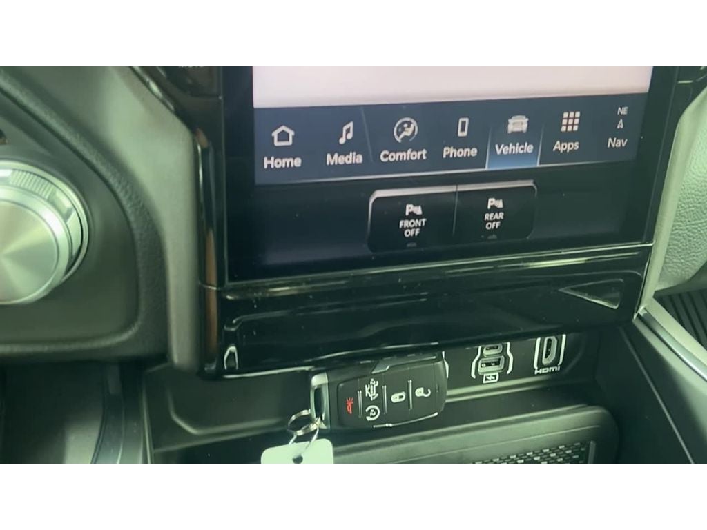 2026 RAM Ram 1500 RAM 1500 LARAMIE CREW CAB 4X2 5'7' BOX