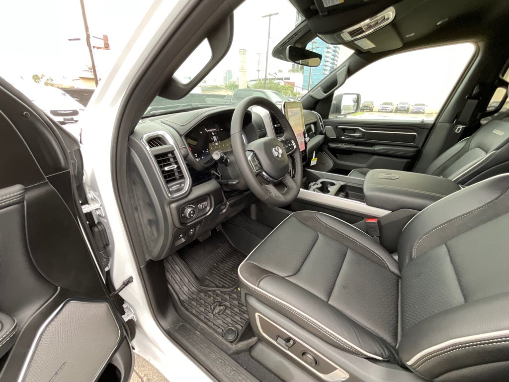 2026 RAM Ram 1500 RAM 1500 LARAMIE CREW CAB 4X2 5'7' BOX