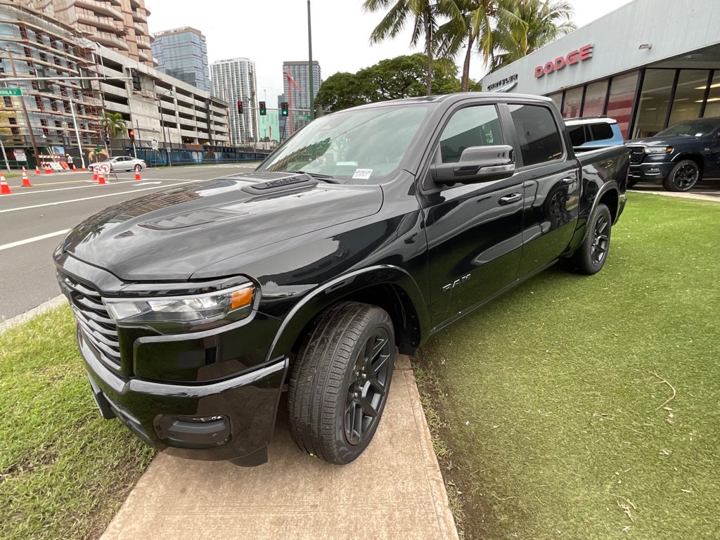 2026 RAM Ram 1500 RAM 1500 LARAMIE CREW CAB 4X2 5'7' BOX