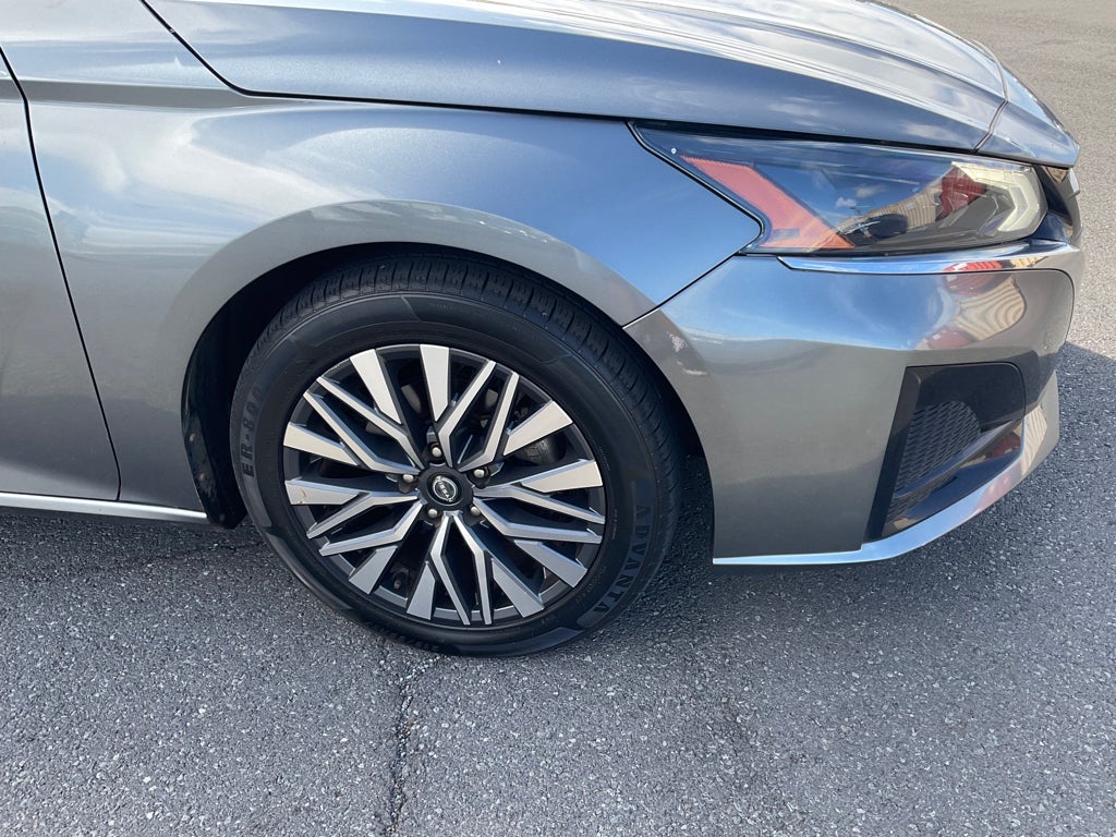 2023 Nissan Altima SV FWD