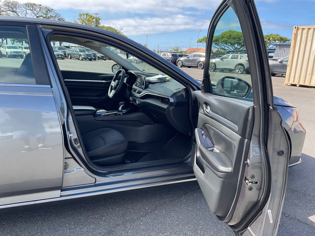 2023 Nissan Altima SV FWD