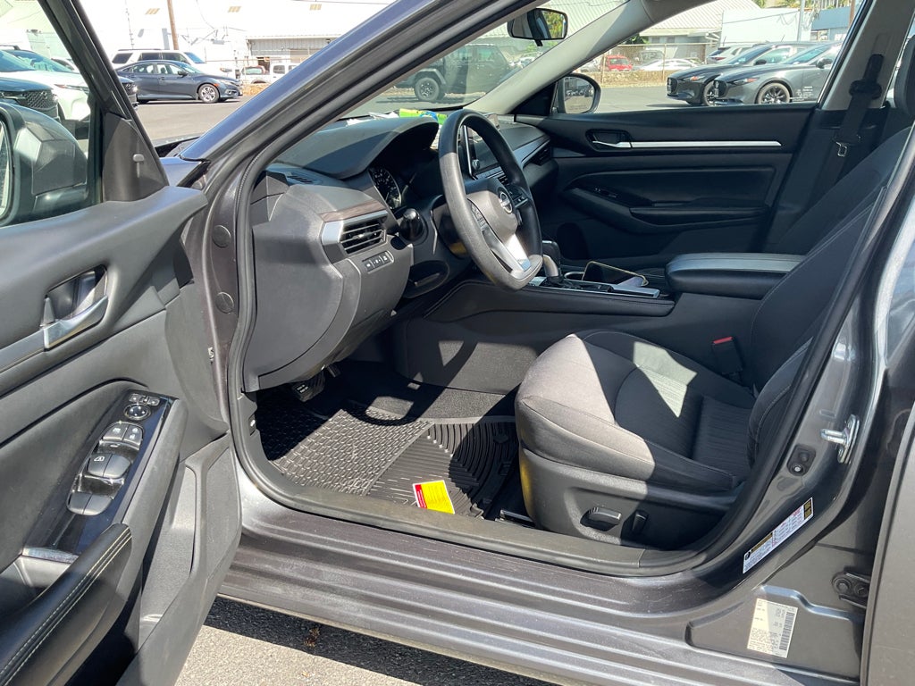 2023 Nissan Altima SV FWD
