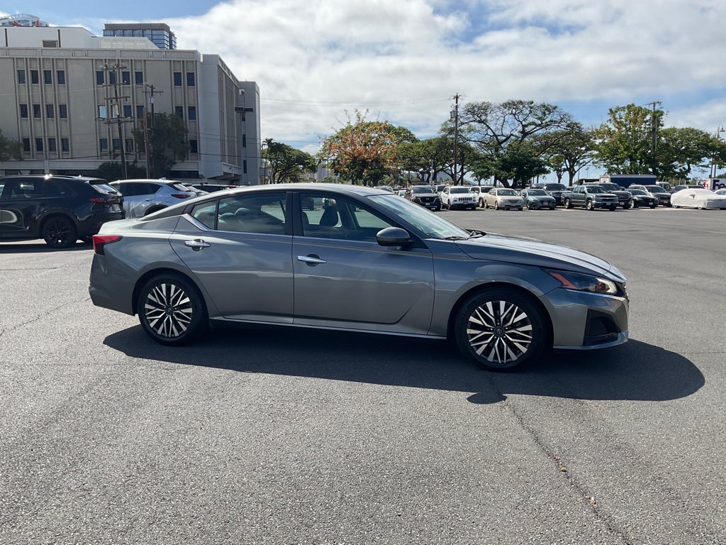 2023 Nissan Altima SV FWD