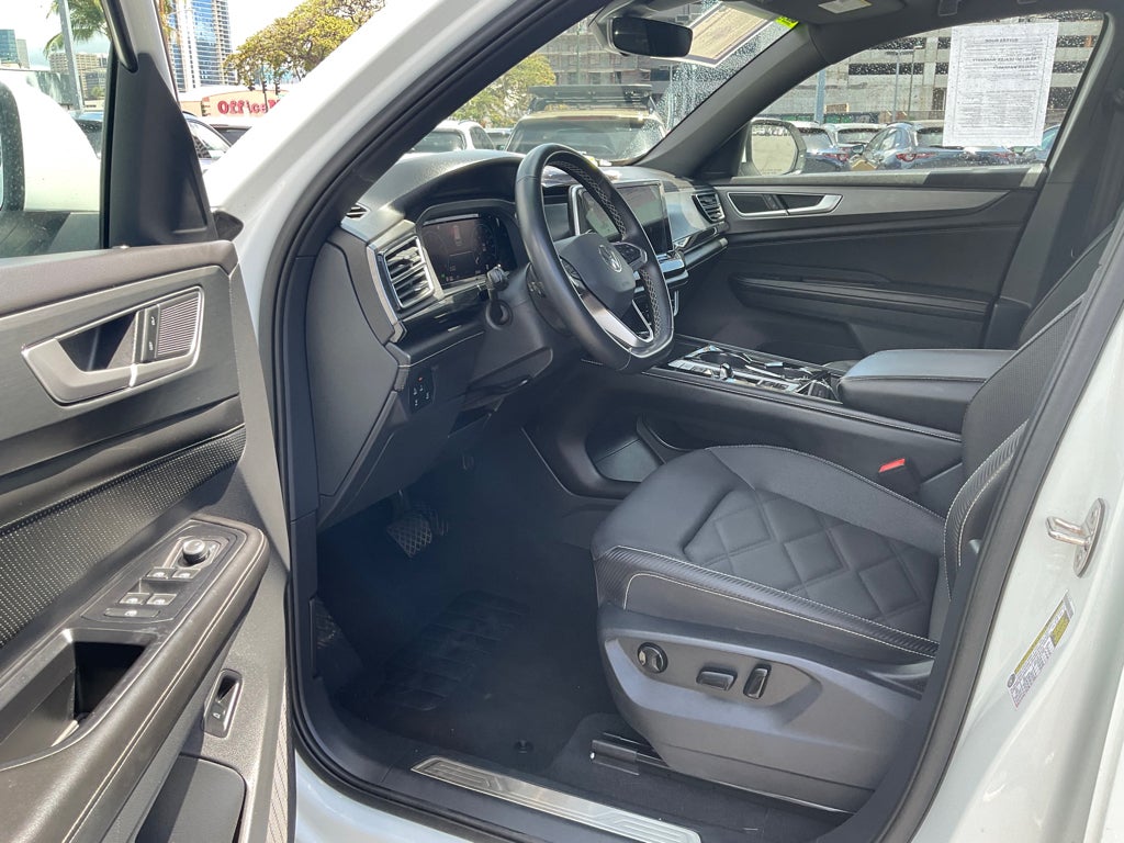 2024 Volkswagen Atlas Cross Sport 2.0T SE w/Technology