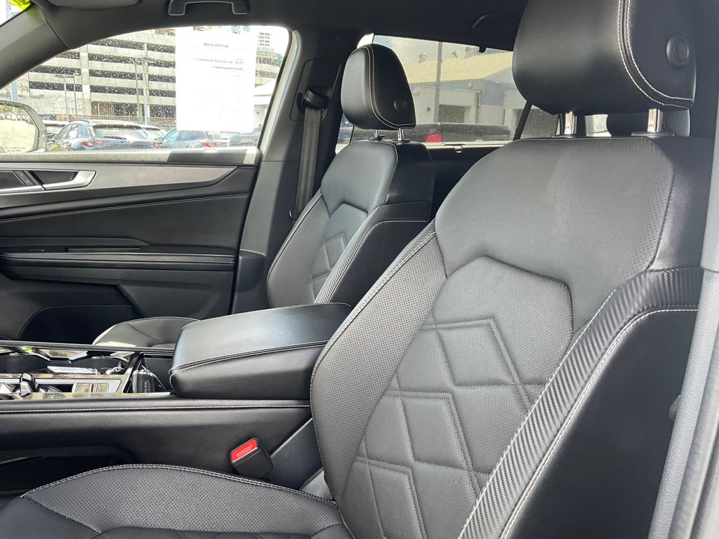 2024 Volkswagen Atlas Cross Sport 2.0T SE w/Technology
