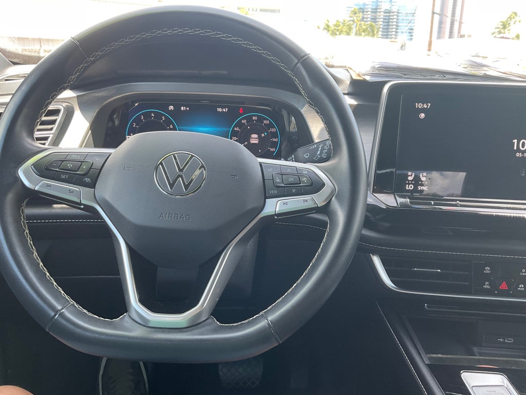 2024 Volkswagen Atlas Cross Sport 2.0T SE w/Technology