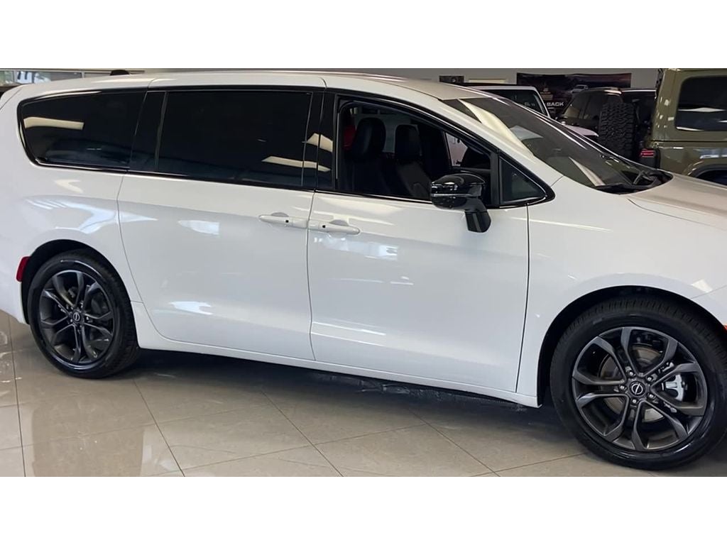2026 Chrysler Pacifica PACIFICA SELECT