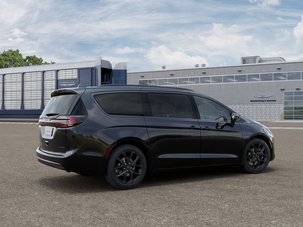 2027 Chrysler Pacifica PACIFICA LIMITED