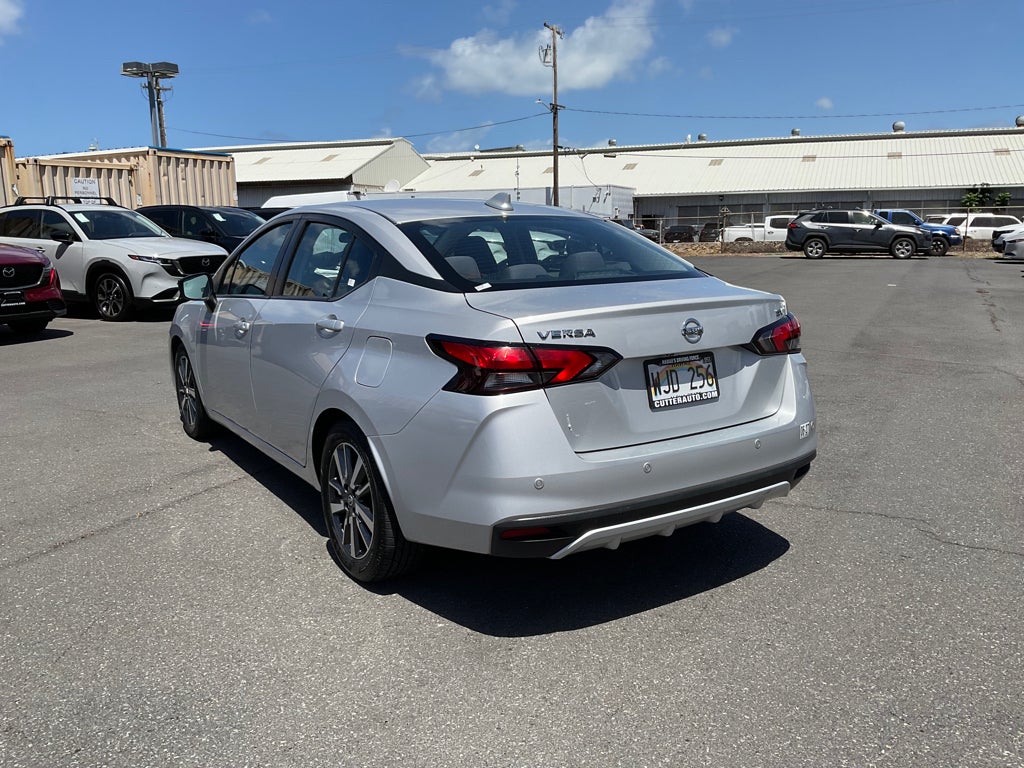 2021 Nissan Versa SV Xtronic CVT