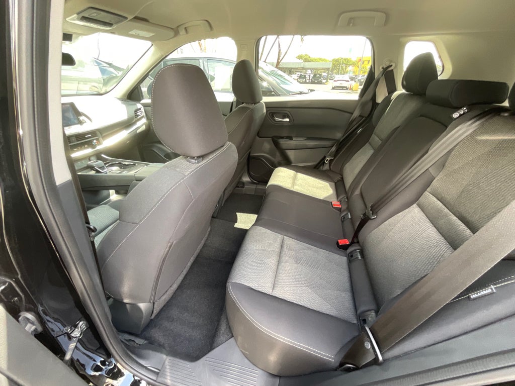 2025 Nissan Rogue SV FWD