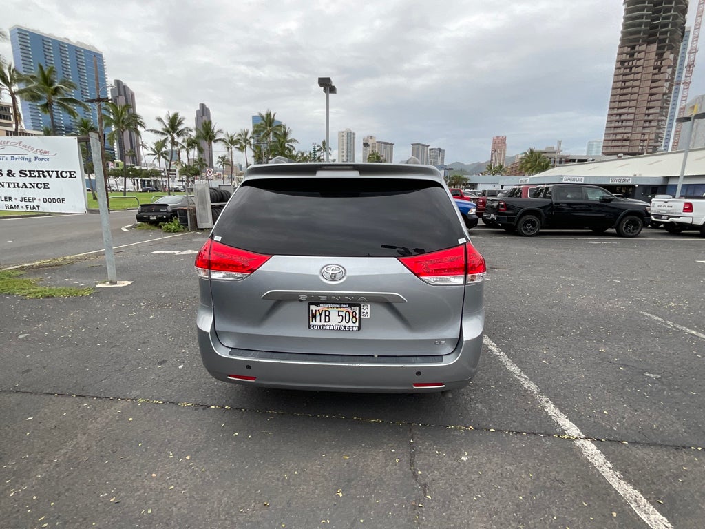 2014 Toyota Sienna Base