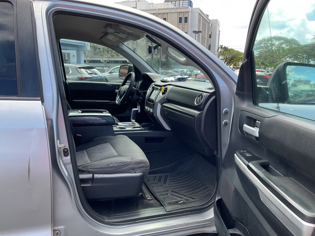 2015 Toyota Tundra SR5 5.7L V8