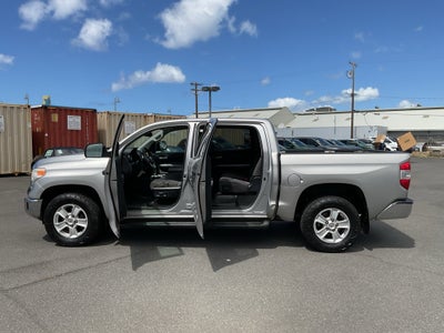 2015 Toyota Tundra SR5 5.7L V8