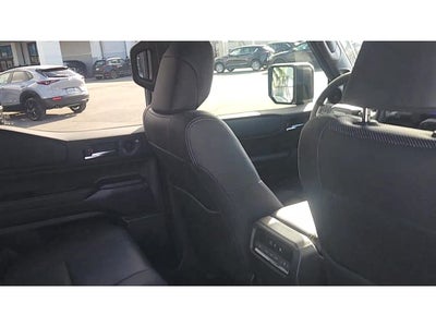 2025 Toyota Land Cruiser 4WD (Natl)