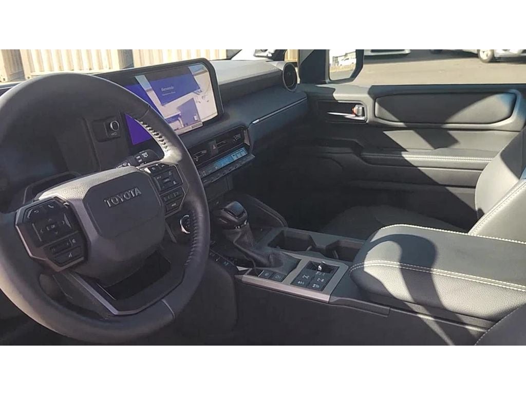 2025 Toyota Land Cruiser 4WD (Natl)