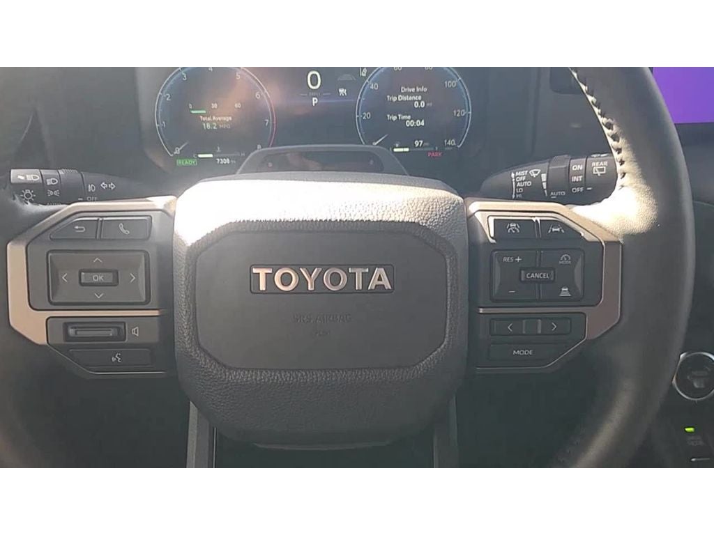 2025 Toyota Land Cruiser 4WD (Natl)