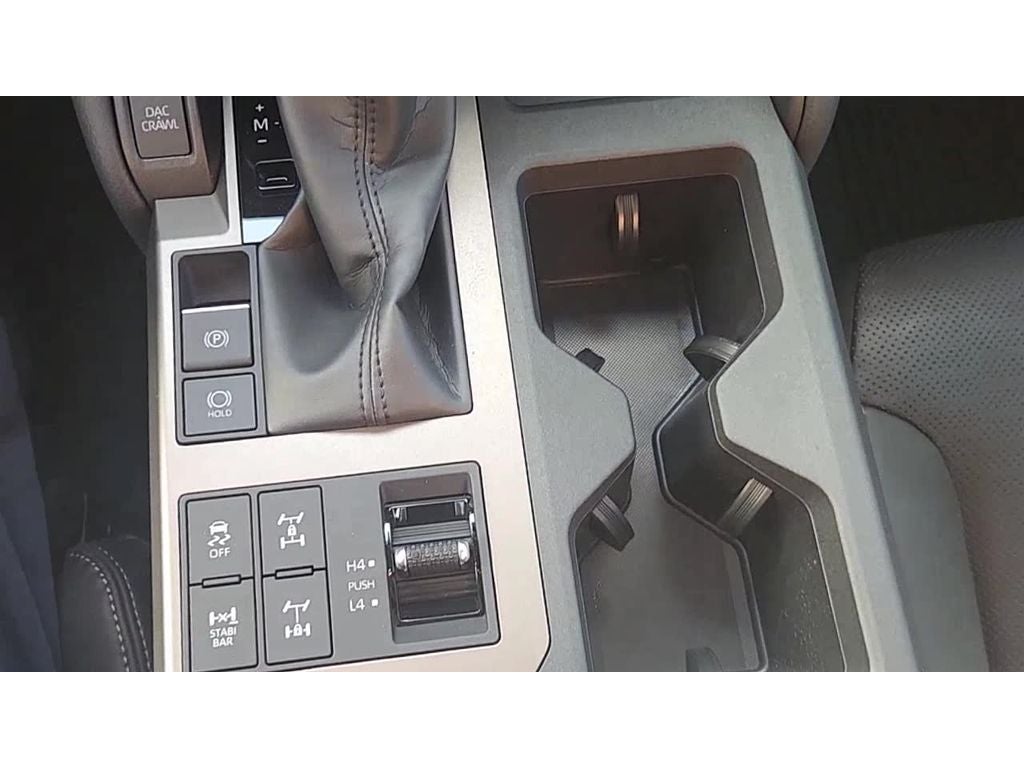 2025 Toyota Land Cruiser 4WD (Natl)