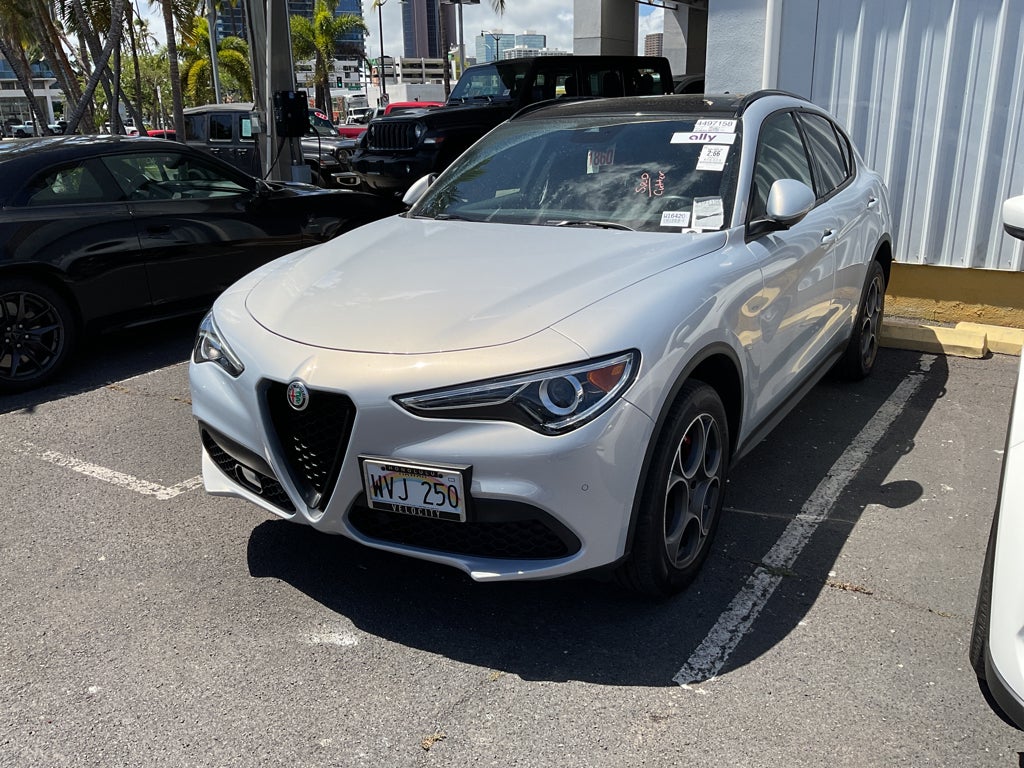 2022 Alfa Romeo Stelvio Sprint