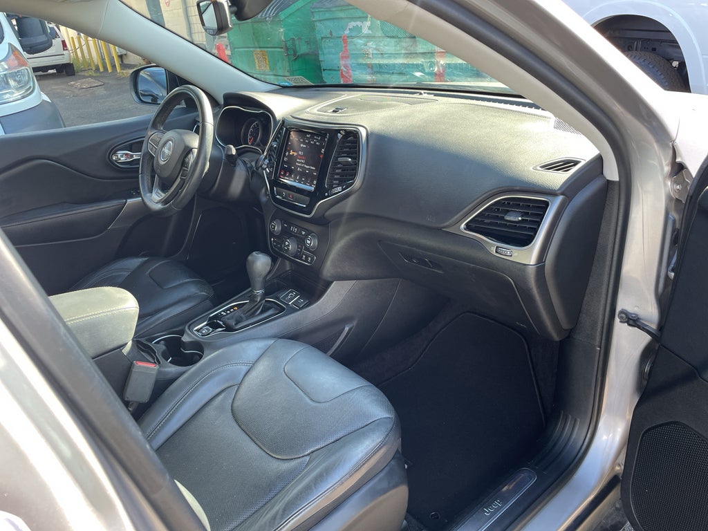 2019 Jeep Cherokee Limited FWD