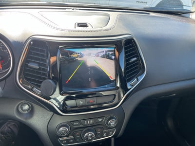 2019 Jeep Cherokee Limited FWD