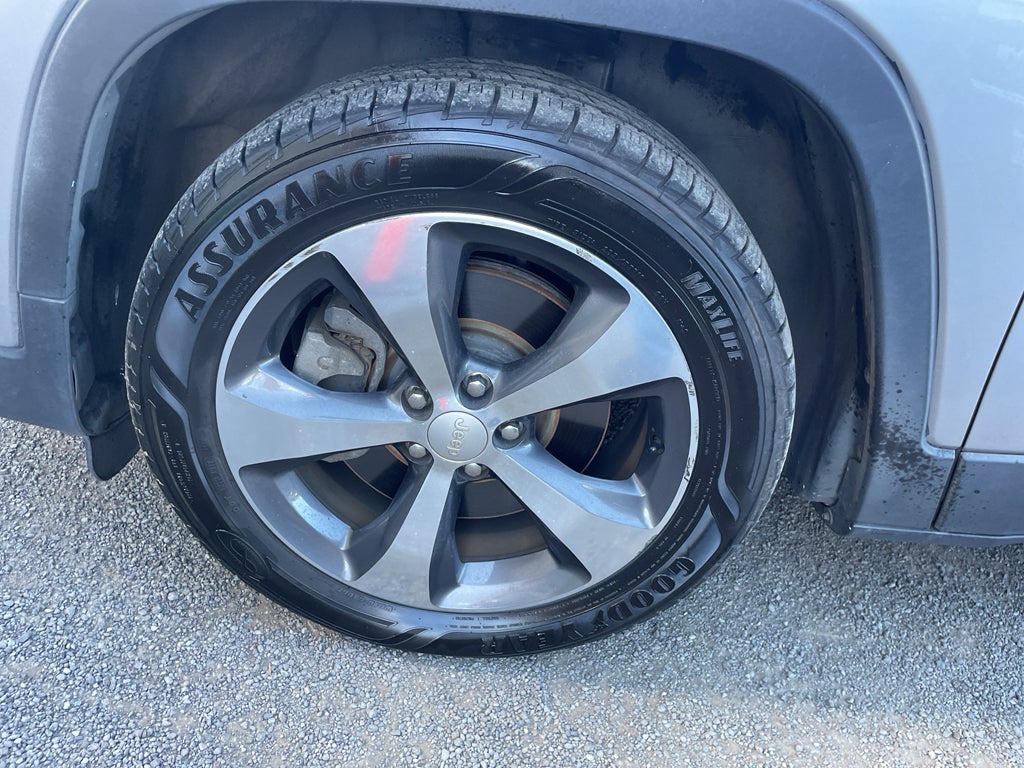 2019 Jeep Cherokee Limited FWD