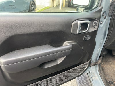 2025 Jeep Wrangler 4-Door Summit 4x4