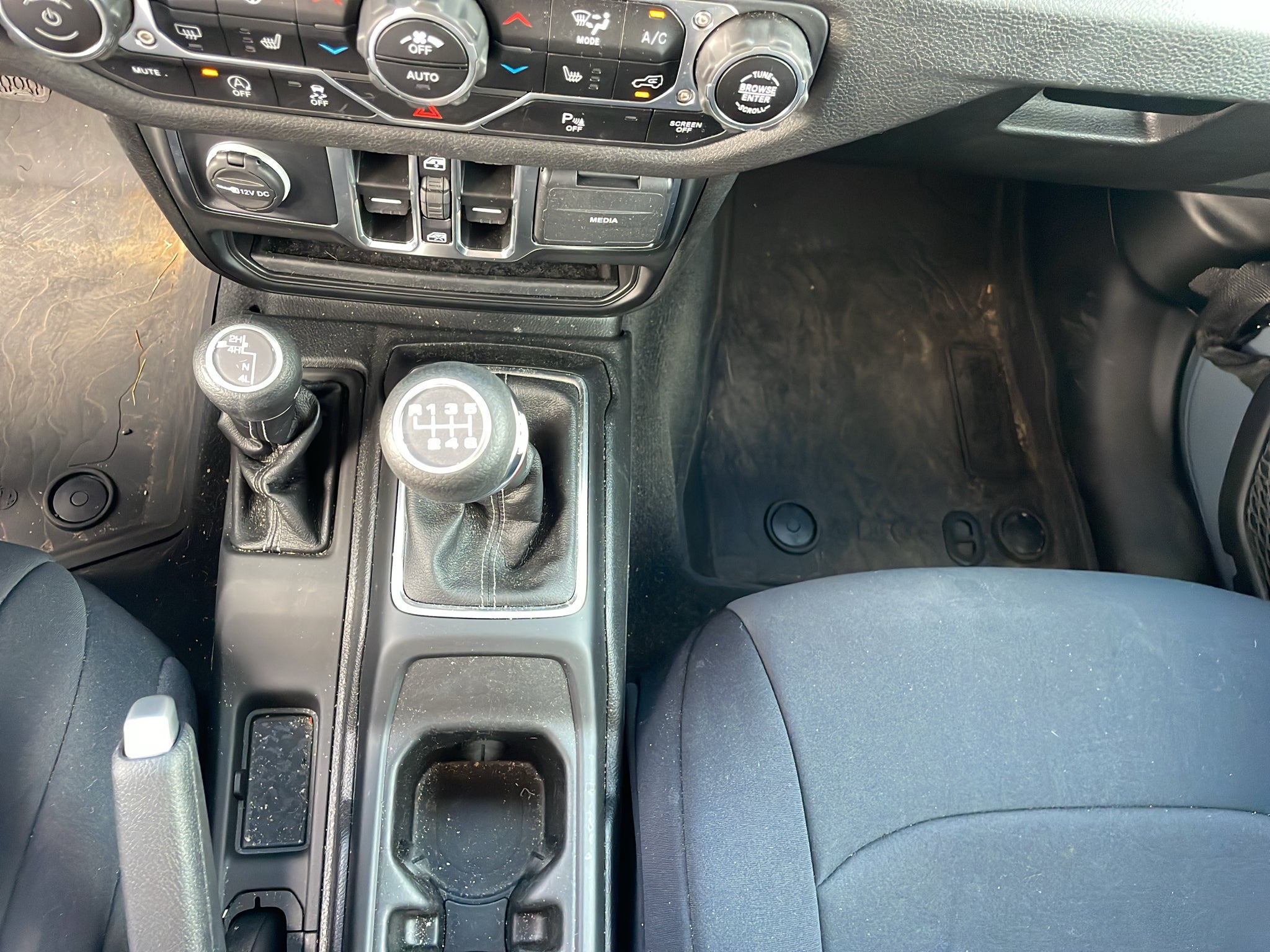 2025 Jeep Wrangler 4-Door Summit 4x4