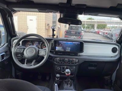 2025 Jeep Wrangler 4-Door Summit 4x4