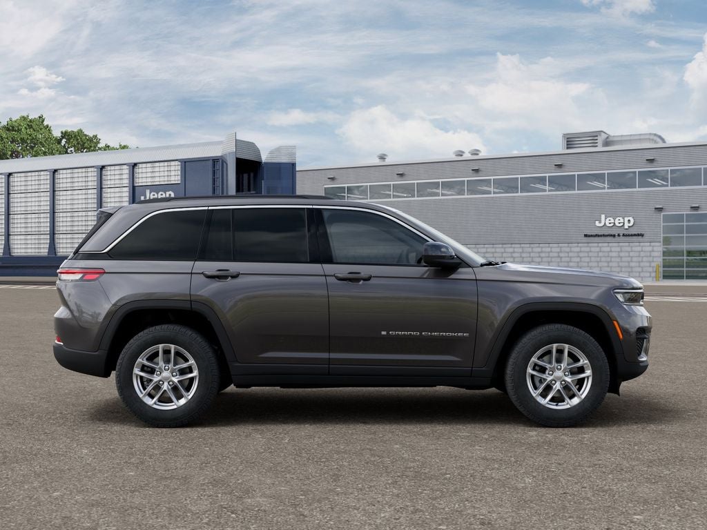 2026 Jeep Grand Cherokee GRAND CHEROKEE LAREDO 4X2