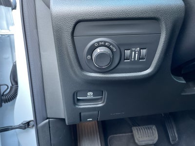 2025 Jeep Grand Cherokee GRAND CHEROKEE L LAREDO X 4X2