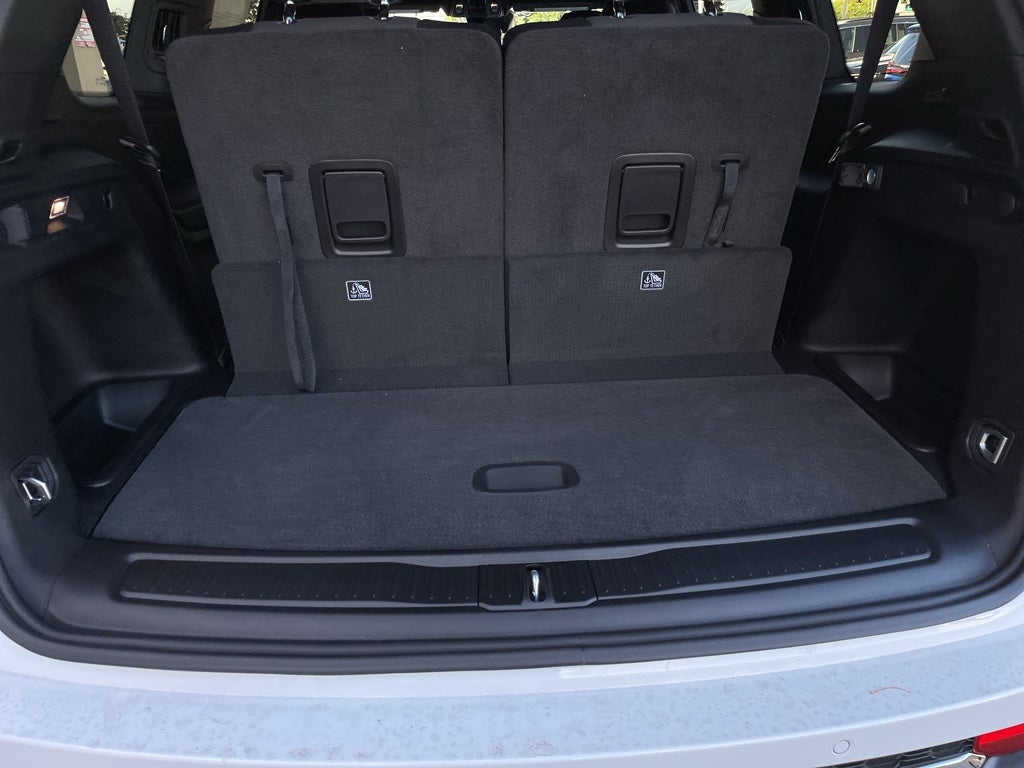 2025 Jeep Grand Cherokee GRAND CHEROKEE L LAREDO X 4X2